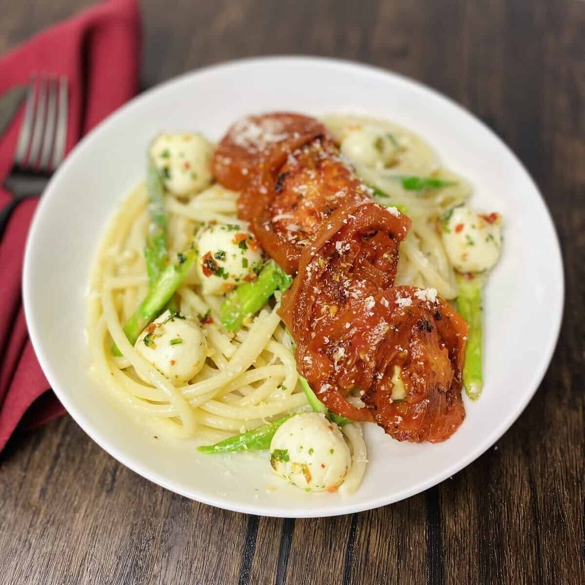 Asparagus and Tomato Pasta - The Measured Scoop