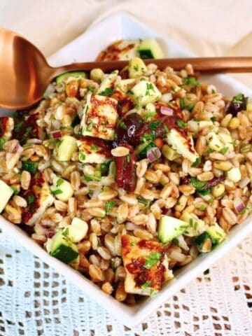 Farro salad with feta and olives.